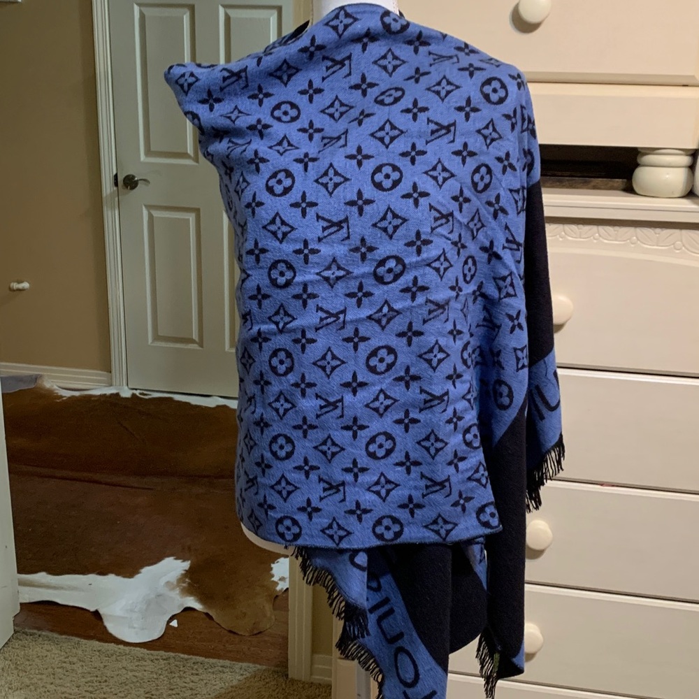“Louis Vuitton” convertable Scarf shawl 72"x25"